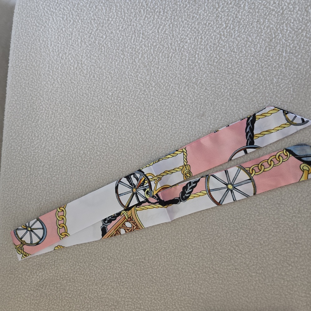 Pink and White Chain Print Bag Tie